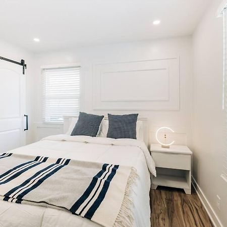 Beautiful Luxury Home Freshly Renovated With Big Yard, Seating & Grill Pad Cottage Grove Εξωτερικό φωτογραφία