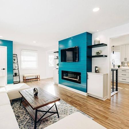 Beautiful Luxury Home Freshly Renovated With Big Yard, Seating & Grill Pad Cottage Grove Εξωτερικό φωτογραφία