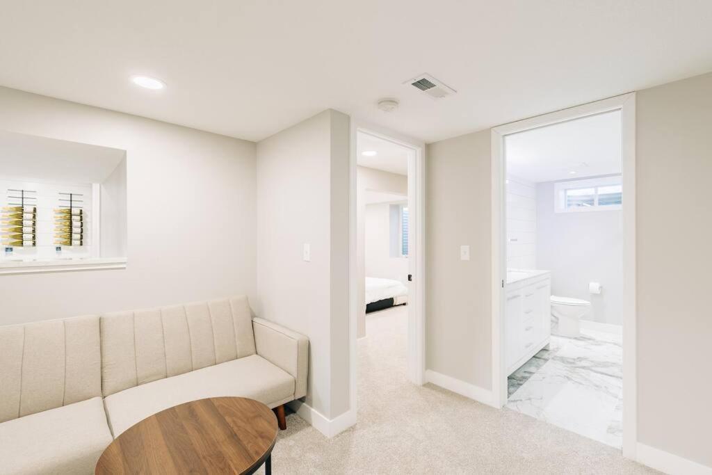 Beautiful Luxury Home Freshly Renovated With Big Yard, Seating & Grill Pad Cottage Grove Εξωτερικό φωτογραφία