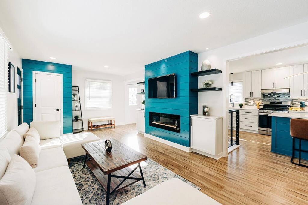 Beautiful Luxury Home Freshly Renovated With Big Yard, Seating & Grill Pad Cottage Grove Εξωτερικό φωτογραφία